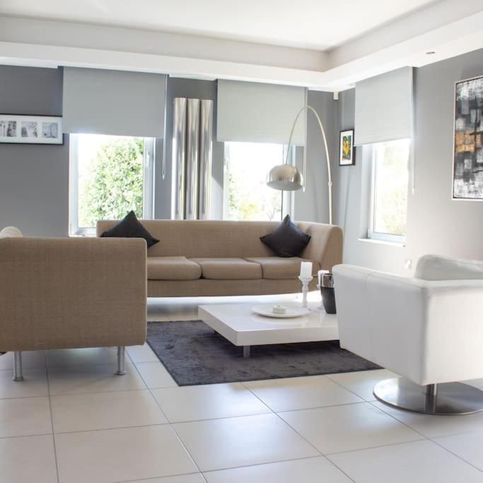 Villa Artemis Larnaca Extérieur photo