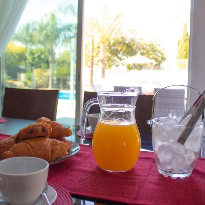 Villa Artemis Larnaca Extérieur photo