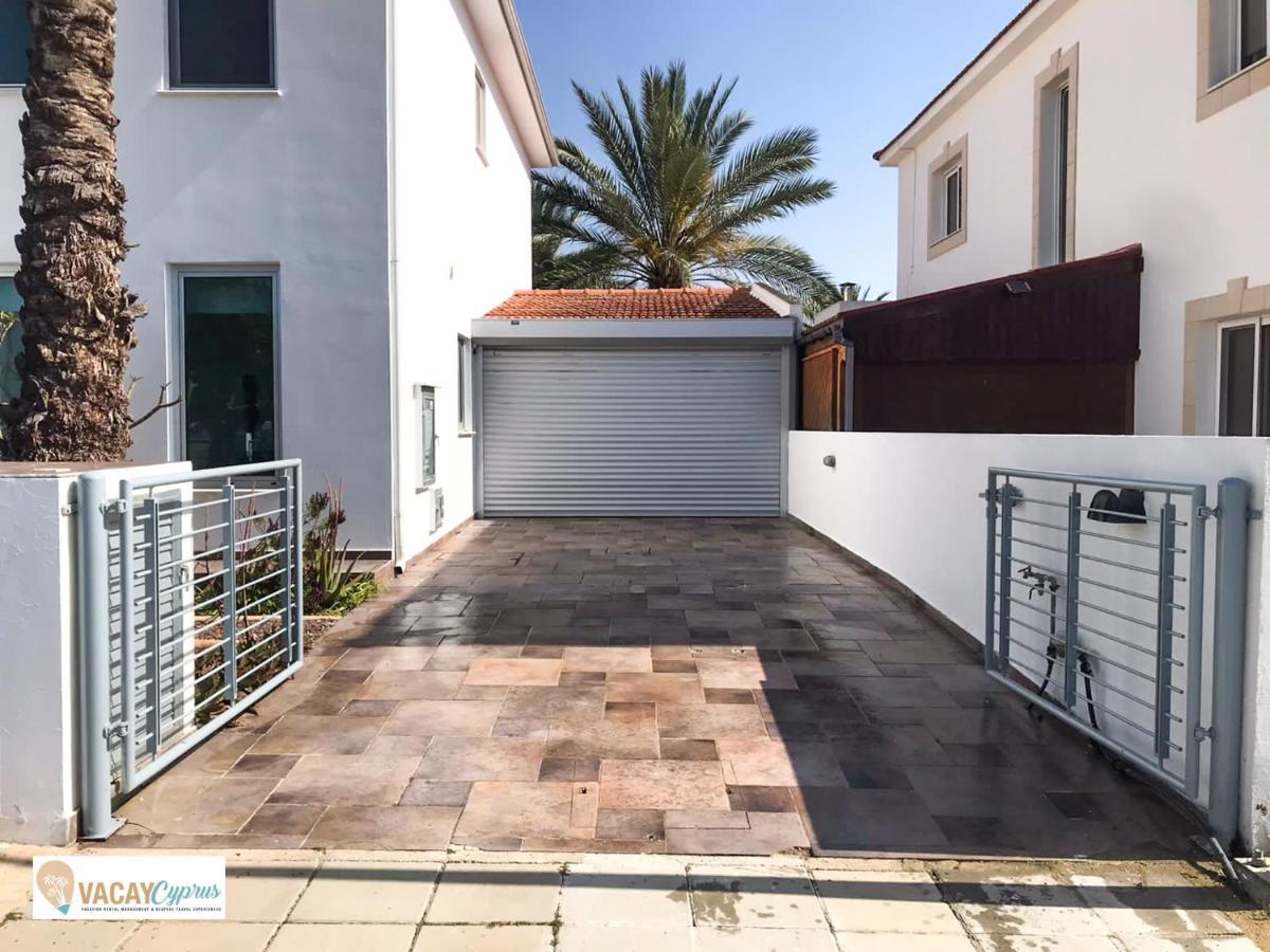 Villa Artemis Larnaca Extérieur photo
